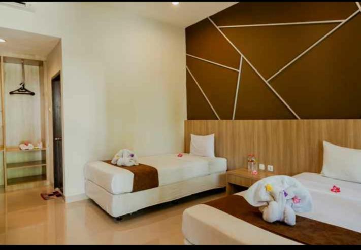 Puri Senggigi Hotel Mangsit Eksteriør billede