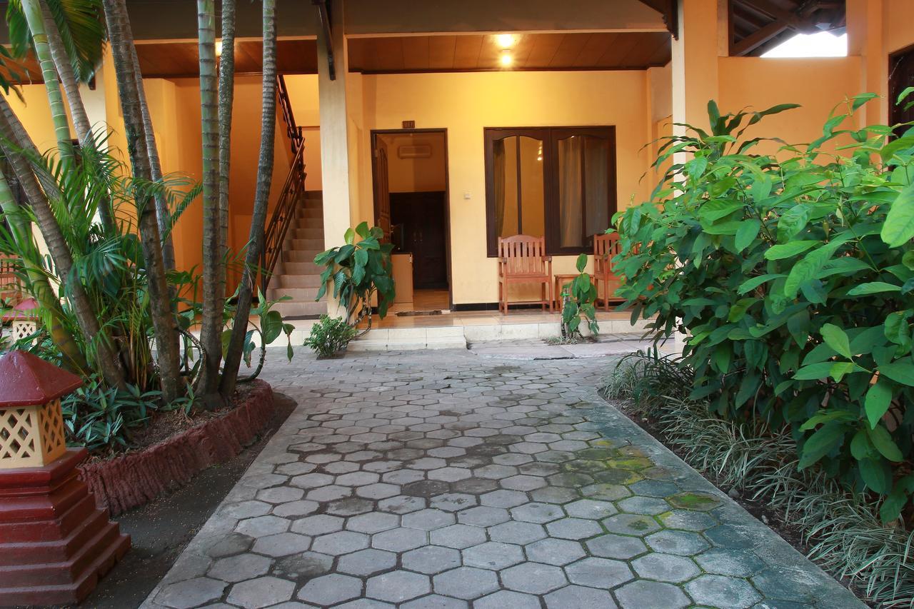 Puri Senggigi Hotel Mangsit Eksteriør billede