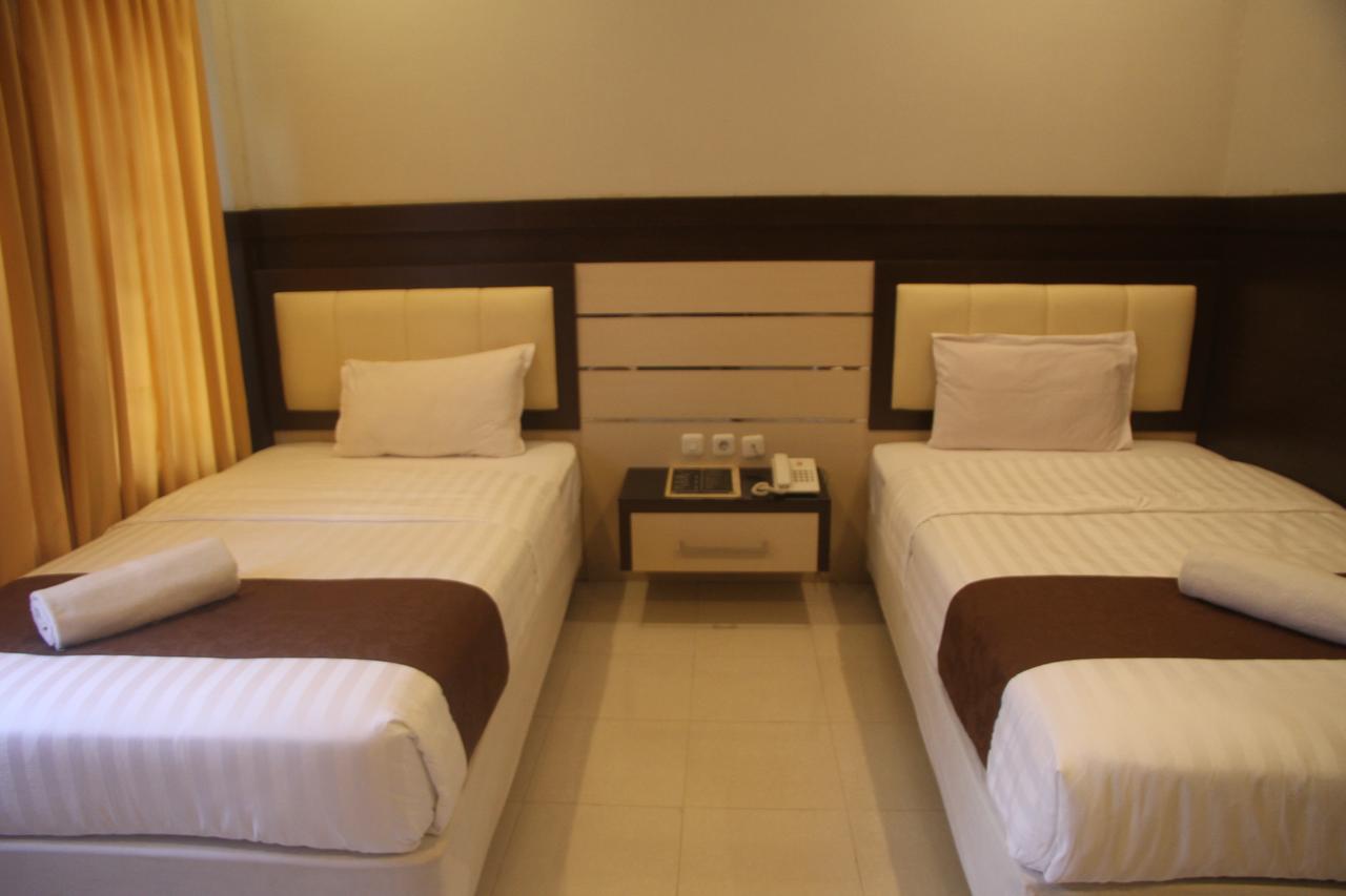 Puri Senggigi Hotel Mangsit Eksteriør billede