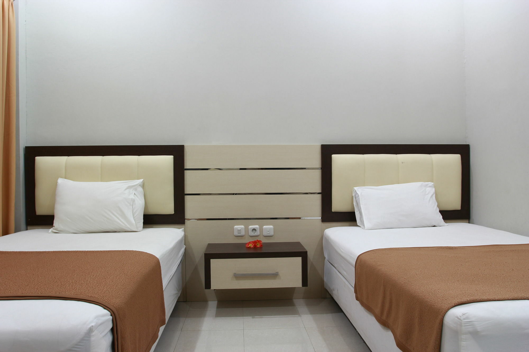 Puri Senggigi Hotel Mangsit Eksteriør billede